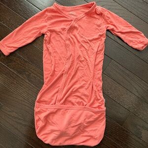 Kyte baby gown LIKE-NEW